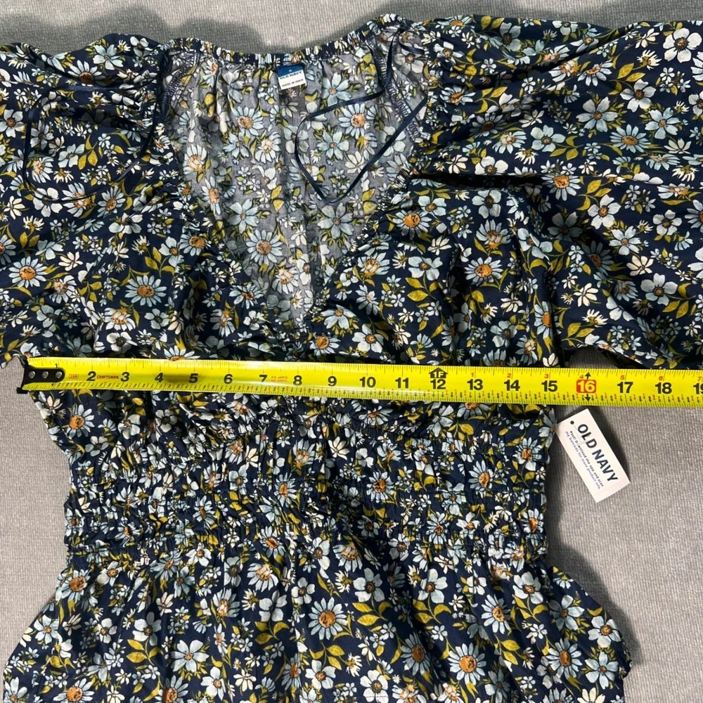 Old Navy Womens Small Navy Floral Puff Sleeve Smocked Peplum Top 704150-01-1 NEW